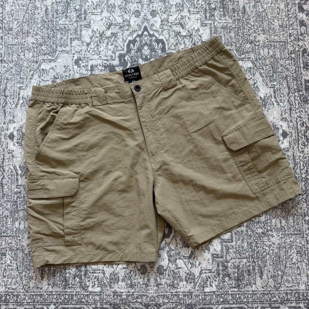 Men's Realtree Fishing Khaki Cargo Shorts Size 2XL
